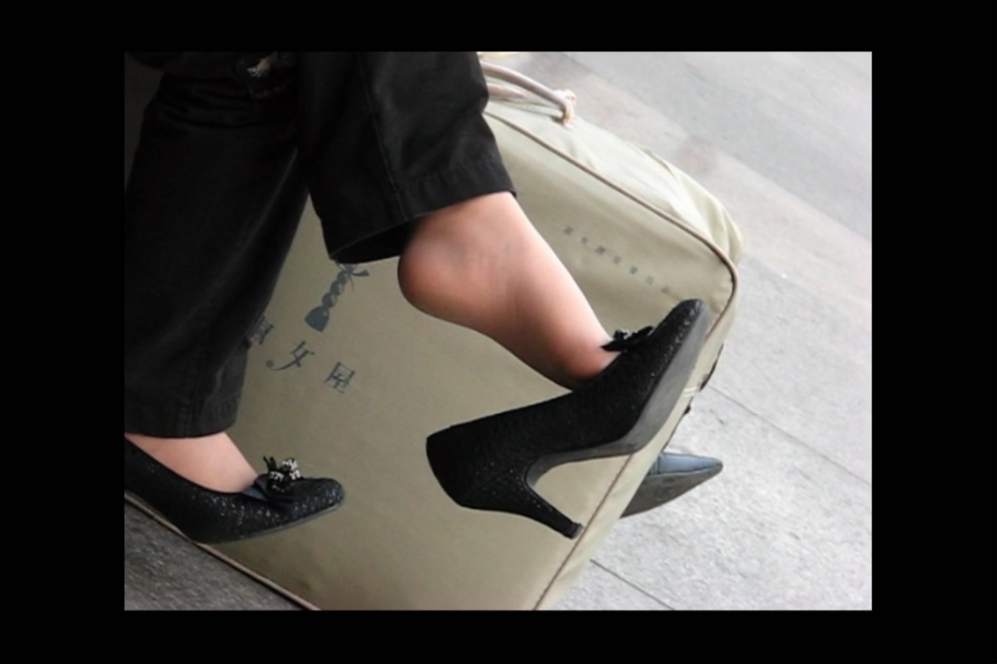 streetsnapdangl[00 00 12][20181128 234452 0]